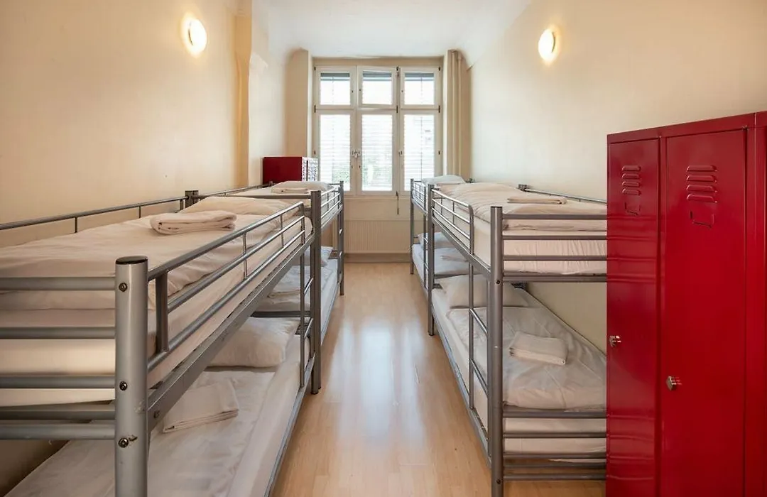 All In Hostel Berlin-1